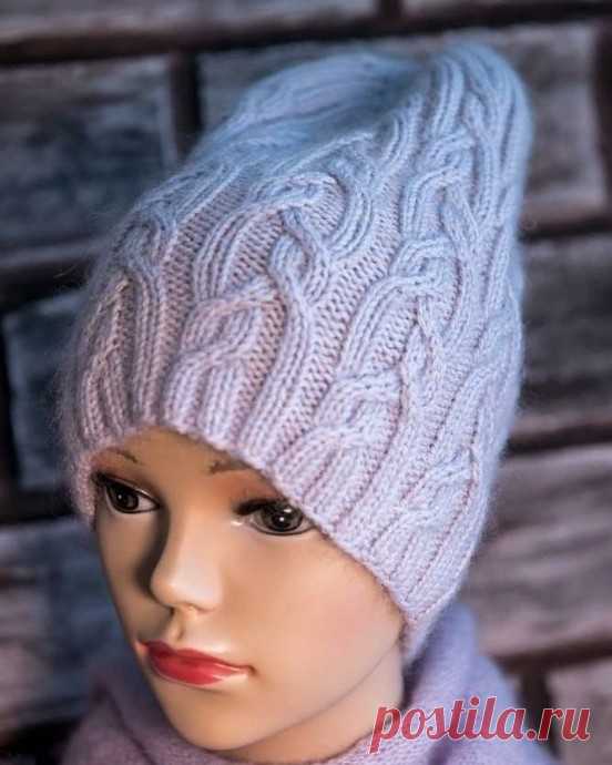 Учимся вязать шапку спицами