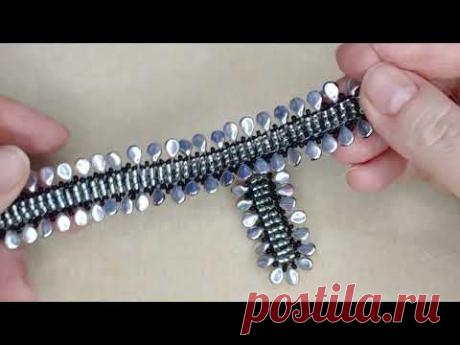 МК кулона из бисера и бусин "Серебряная фантазия"