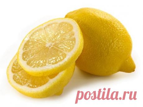 Рецепты из лимона для сердца и сосудов 
 
1. 100 грамм очищенного чеснока перемолоть и залить соком из 6 лимонов. Все перемешать и положить в банку, закрыть марлей.Хранить в прохладном месте.Принимать по 1 ч. ложке, запивая теплой водой (ж…