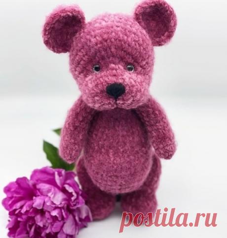 Ягодный мишка
Автор @loloknit
другие игрушки  #мишка_МЗ
#плюшки_МЗ