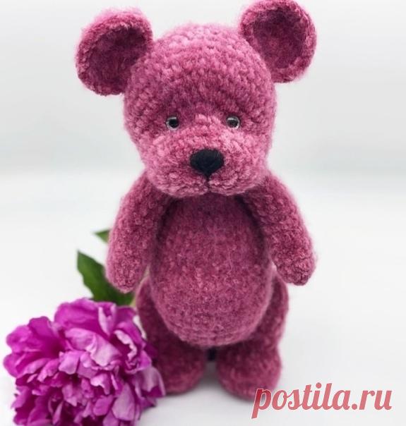 Ягодный мишка
Автор @loloknit
другие игрушки  #мишка_МЗ
#плюшки_МЗ