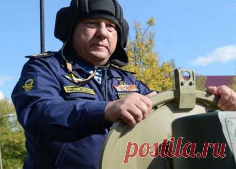 Депутат Госдумы РФ Шаманов пригрозил Польше за поддержку Украины. «Только попробуйте сунуться».

"Сегодня настало время нашему руководству сказать конкретно: вот есть границы и только попробуйте, поляки, сунуться сюда хотя бы на десять метров. Тут же получите по полной схеме: "Калибр" и всей мощью артиллерии и авиации", — заявил Владимир Шаманов.

По его словам, финальная линия российской спецоперации будет проходить на границы Украины и Польши.