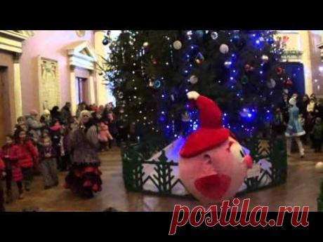 Песня Снегурочки "Новый год" на новогоднем утреннике-2016 в ДК им. М.В. Фрунзе г. Сумы - YouTube