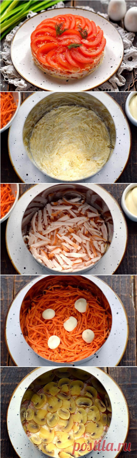Слоеный салат с копченой курицей и помидорами

Салат готовится очень быстро, ни один из компонентов не подвергается термообработке. В качестве мясного ингредиента используем копченую куриную грудку. Салат выкладывается слоями в определенной последовательности.