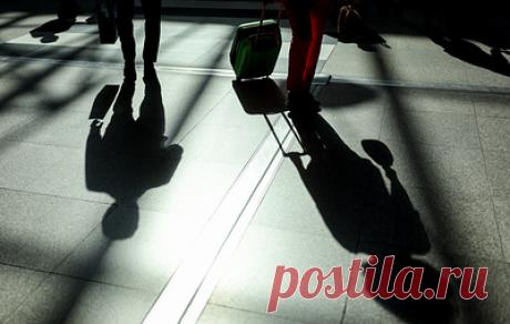 &quot;Известия&quot;: Россия обсуждает введение безвизового режима с Кувейтом и Бахрейном. Российские дипломаты отметили, что фиксируется рост интереса к поездкам в РФ со стороны кувейтцев после запуска в феврале прямых рейсом между Москвой и Эль-Кувейтом