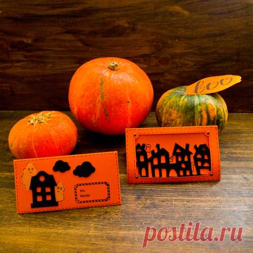 Всем привет))
Для тех, кому нравится Halloween, мы с Loza Crafts приготовили мастер класс с оранжевыми заготовками, которые идеально сочетаются по колористике с этим праздником.
Итак, нам понадобятся:
Открытка тройная фигурная 3 оранжевая матовая
Основа для подарочного конверта №3
Набор фигурок из чипборда Домики
Набор чипборда Облака
Набор Облака из кальки
Акриловая краска (можно темперную или гуашь)
Кисточка