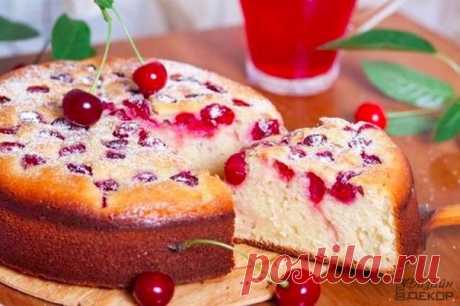 Запись на стене Простой пирог с вишней на кефире &#127826;У вас остался стакан кефира, и вы не придумаете как его использовать? Предлагаю вам рецепт простого пирога с вишней на кефире. А на следующий день идите в магазин за новой упаковкой кефира, ведь пирог получается настолько вкусным, что съедается моментальн..