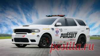 Концепт Dodge Durango SRT Pursuit Speed Trap отправился на гонки Отделение SRT Engineering построило «заряженный» прототип Durango SRT Pursuit Speed Trap. Вместо исходного двигателя V8 6.4 Hemi (481 л.с. и 637 Н•м)