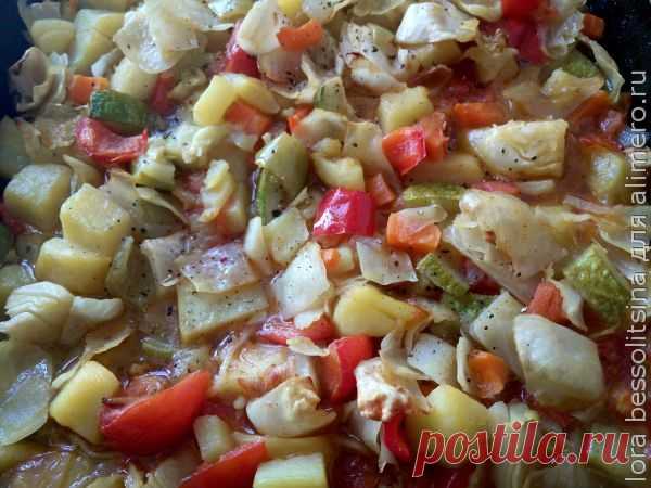 👌 Вкусное овощное рагу в духовке, рецепты с фото Я никогда еще не готовила рагу в духовке. Привычнее всего раньше был котелок и газ. Но на этот раз у меня предполагалось большое количество ингредиентов. Поэтому я и выбрала духовк...