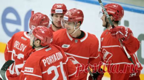 «Спартак» обыграл «Куньлунь» в матче КХЛ, на счету Ковальчука забитая шайба. «Спартак» одержал победу над «Куньлунь Ред Стар» в матче регулярного чемпионата Континентальной хоккейной лиги (КХЛ). Читать далее