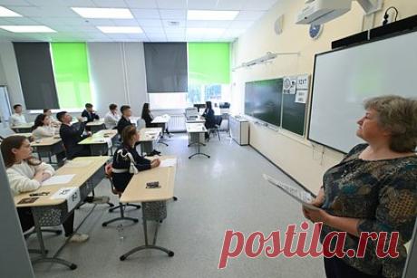 Рособрнадзор назвал условия аннулирования результатов ЕГЭ при пересдаче. При пересдаче Единого государственного экзамена (ЕГЭ) в этот же год первый результат экзамена будет аннулирован. Об этом заявил глава Рособрнадзора Анзор Музаев. На данный момент в России ЕГЭ по обязательным предметам школьники могут пересдать, если они не преодолели установленные Рособрнадзором минимальные баллы.