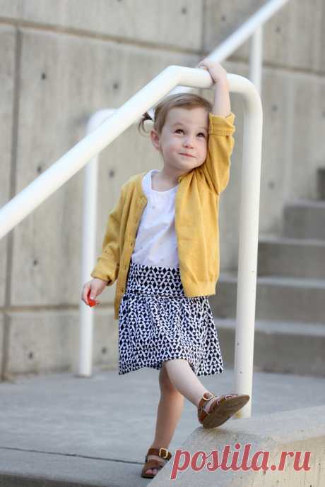 Girls Basic Flexible Waist Skirt – FREE PATTERN