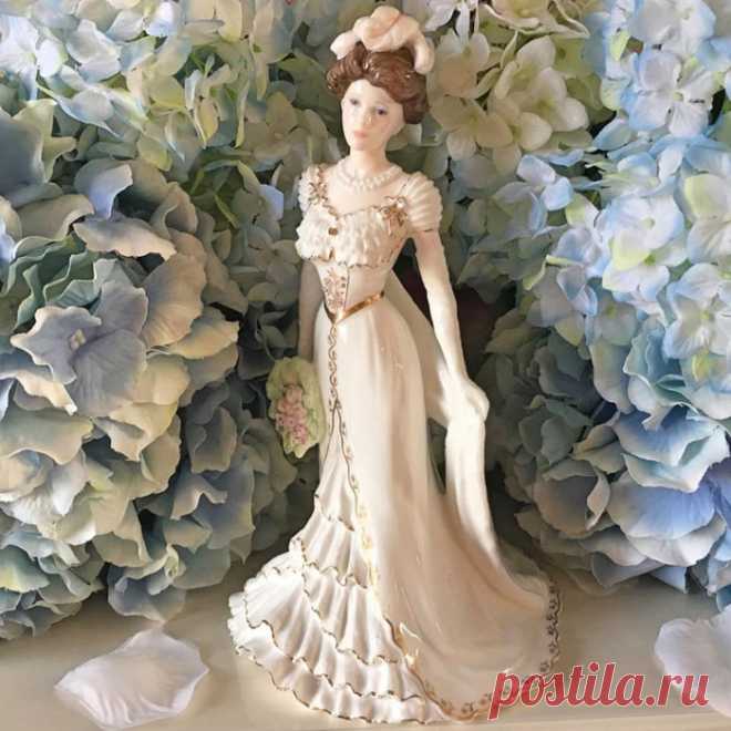 Изящные статуэтки Royal Worcester