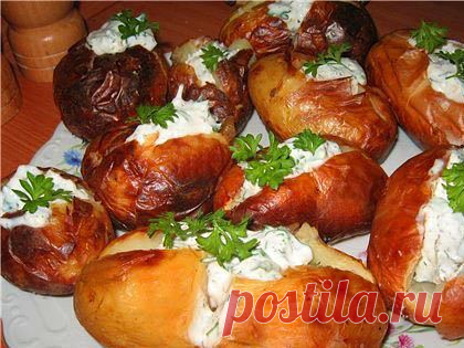 Картофель с начинкой.