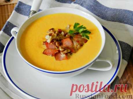 Рецепт: Суп-пюре из тыквы, с беконом и орехами на RussianFood.com