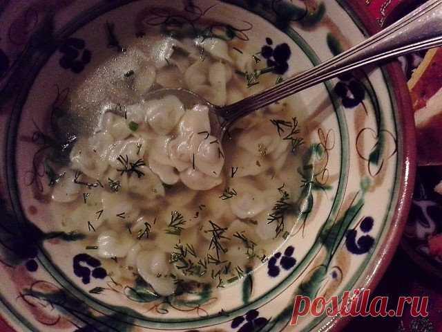 Нано-пельмени из Хорезма
Хорезм – не просто самая северная и удаленная область от столицы Узбекистана. Этот уникальный регион разительно отличается от остальной части страны практически всем. Хорезм, хорезмийцы и их древняя архитектура, культура, искусства, диалект, традиции, быт и, конечно, кухня, все вызывает восхищение и большой интерес.