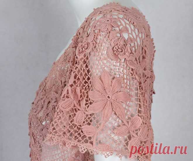 Löytyi täältä: vintagetextile.com