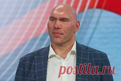 Валуев отреагировал на сообщения о своей госпитализации. Депутат Госдумы Николай Валуев в ответ на сообщения о своей госпитализации в Москве заявил, что с ним все в порядке и пожелал здоровья всем тем, кто волновался о его самочувствии. Он пояснил, что продолжает работать. 18 ноября появилась информация о том, что Валуев попал в больницу из-за проблем с ногой.