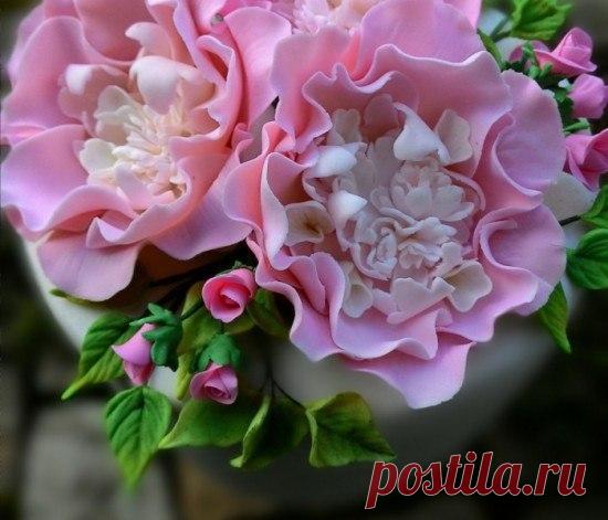 Цветы из мастики