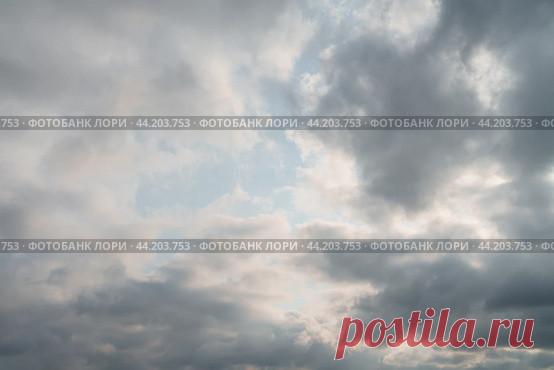 Sky clouds nature pattern background, skyscape, cloudscape Стоковое фото, фотограф Ilaronsia / Фотобанк Лори