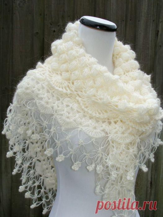 Воздушная шаль крючком.