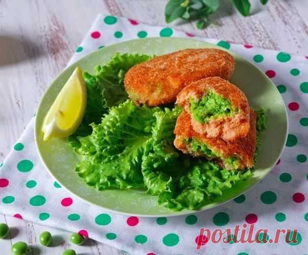 Рыбные зразы с зеленым горошком.