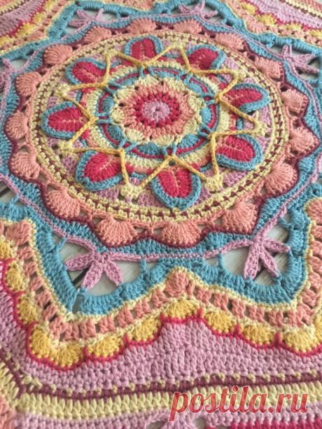 Lykke Square CAL final: 31-43 – A HankiDori Day