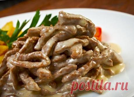 Бефстроганов с солеными огурцами :: Кулинарные рецепты :: KakProsto.ru: как просто сделать всё