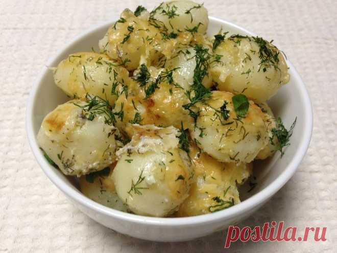 Молодой картофель под сметанным соусом 

• источник Домашняя Кулинария •
 

 







Молодой картофель под сметанным соусомИнгредиенты:- 500 гр картофеля - 3 ст. ложки сметаны - 50 гр сыра - 4 зубчика чеснока - 1 пучок укропа - 1 ч. ложка …