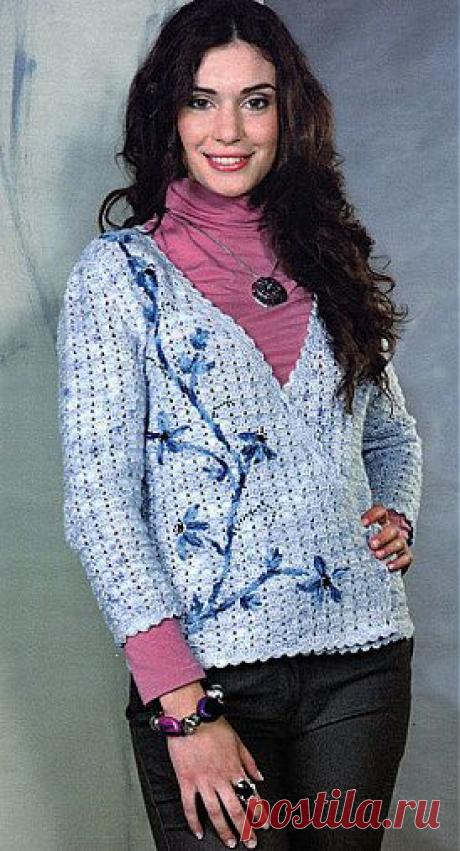 Жакет крючком с вышивкой.