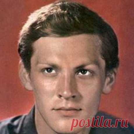 Сегодня 28 августа в 1939 году родился(ась) Владимир Ивашов