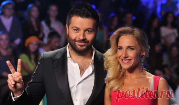 Алексей Чумаков показал свое счастье: опубликовано фото новорожденной дочери артиста