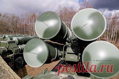 В Турции высказались о возможной передаче российских С-400 Украине. В статье украинского портала Defence Express утверждалось, что Турция якобы может передать Украине российские зенитные ракетные комплексы (ЗРК) С-400 «Триумф». В публикации, датированной 4 февраля, не был указан источник изложенных сведений — текст является аналитическим, автор основывается на собственных рассуждениях.