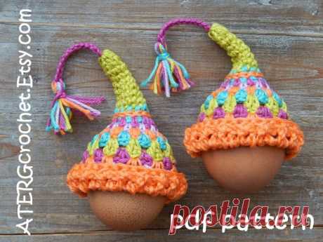 Crochet pattern EGG-COZY 'fairy hat' by ATERGcrochet EVERY EGG IS LONGING TO WEAR THIS FAIRY HAT!  The crochet pattern is a step by step tutorial in English (US terms) completed with detailed pictures.  Yarn: fingering weight cotton Yarn brand: smc Catania from Schachenmayr Crochet hook: C / 2.5mm Measurements: 3.5 x 3 in / 9 x 8 cm  The pattern is the base, the fun part for you to make your own colorcombo.  Crochet level: for all crochet lovers who are acquainted with the...