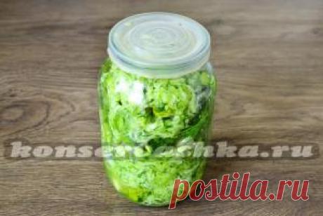 Соленые огурцы в огурцах