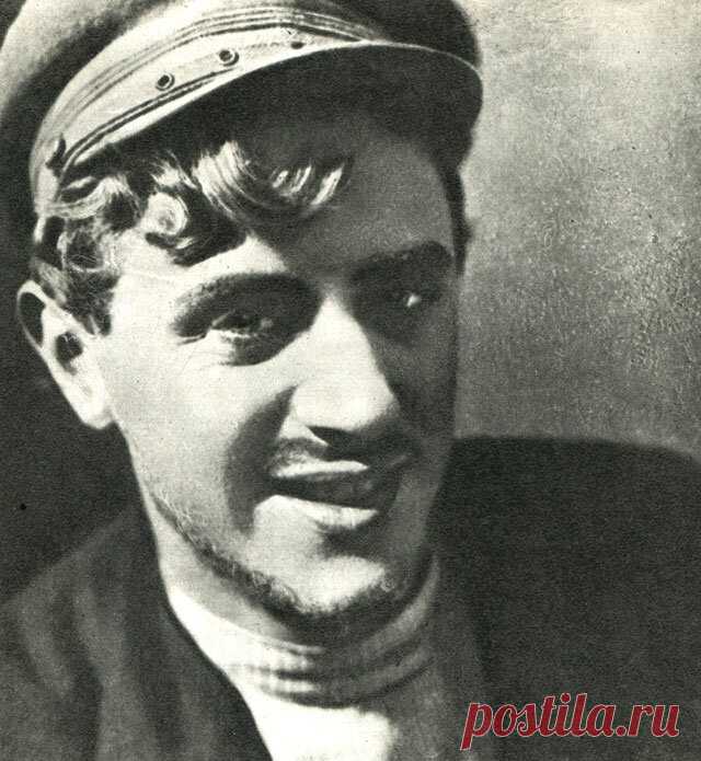 Михаил Жаров, 27 октября, 1899
 • 15 декабря 1981