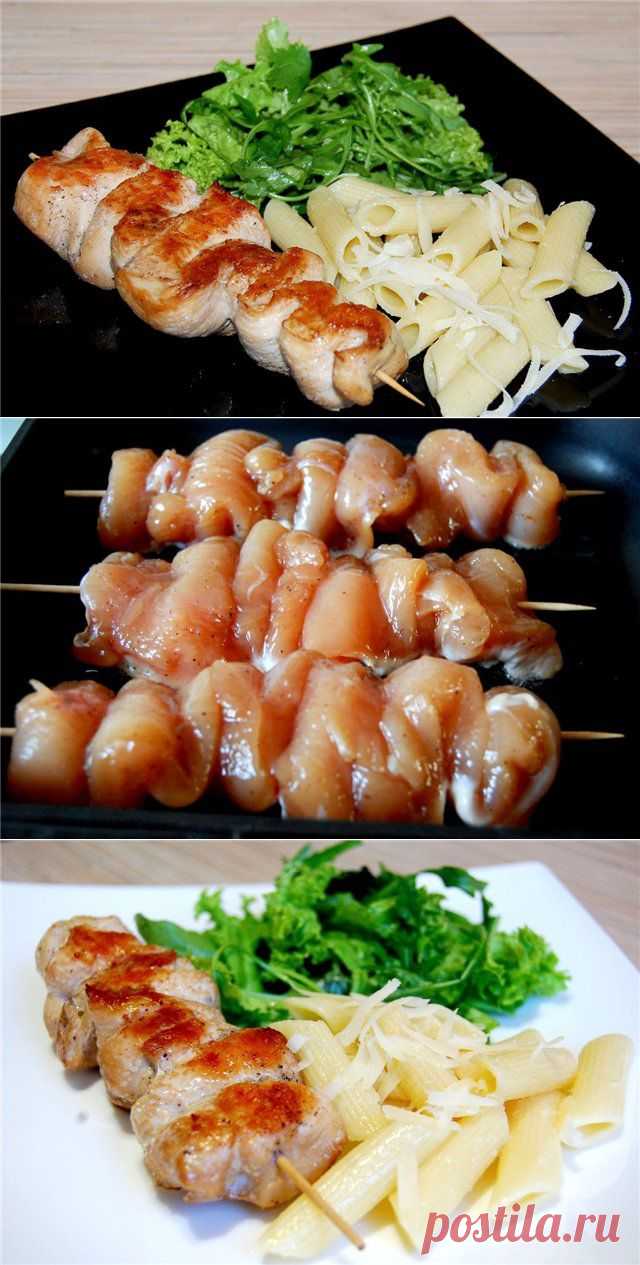 Нежная куриная грудка на шпажках