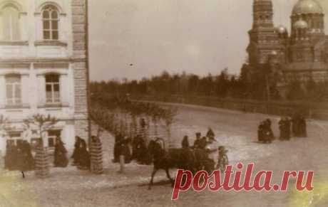 Самара. Угол улиц Алексеевской и Николаевской 
[Угол улиц Красноармейской и Чапаевской]. 1890 год.