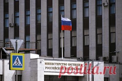 В Republic прокомментировали включение в реестр иноагентов. Главный редактор Republic (включено Минюстом в реестр незарегистрированных объединений-иноагентов) Дмитрий Колезев в своем Telegram-канале прокомментировал присвоение изданию статуса иноагента. «У Republic нет иностранного финансирования — он существует исключительно за счет денег подписчиков», — отметил он.