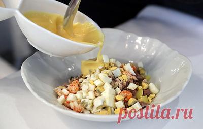 В ОП предложили ограничивать рост цен на продукты для новогодних блюд. Предлагается ввести понятие новогодний набор по аналогии с борщевым, сообщил заместитель секретаря Общественной палаты (ОП) РФ Владислав Гриб