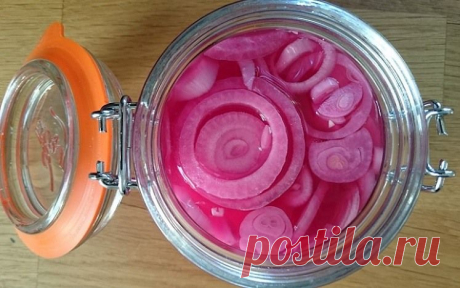 Rauginti raudonieji svogūnai (be acto) Rauginti raudonieji svogūnai (be acto)- labai gardus patiekalas, kurį nesunkiai pasigaminsite pagal pateiktą receptą šioje svetainėje. Daug gerų ir išbandytų receptų vienoje vietoje, kuriuos tiesiog privalote išmėginti!