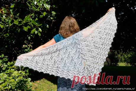 Шаль спицами "Pacifique" by Corinne Ouillon
#шаль@knit_needles, #шаль_спицами@knit_needles
Источник: https://www.liveinternet.ru/users/flipper777/post4294..