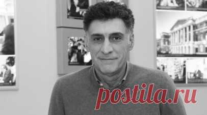 Умер Тигран Кеосаян. Умер режиссёр и телеведущий Тигран Кеосаян. О его смерти сообщила супруга, главный редактор RT Маргарита Симоньян. Ему было 59 лет. Читать далее