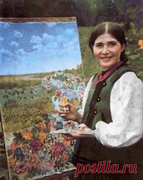 Катерина Белокур – сельская художница из Полтавщины, покорившая мир 


Имя Катерины Белокур знают во всем мире. Ее работами восторгались многие гениальные художники, а Пабло Пикассо сказал, что «если бы во Франции была такая женщина, как Катерина Белокур, мы бы застав…