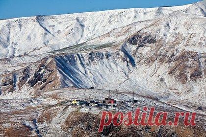 МИД Латвии вызвал временного поверенного РФ после объявления министров в розыск. МИД Латвии вызвал временного поверенного в делах России стране Олега Зыкова в связи с объявлением в розыск МВД РФ некоторых министров республики. «14 февраля 2024 года временный поверенный в делах Посольства Российской Федерации Олег Зыков вызывается в Министерство иностранных дел Латвии», — заявили в министерстве.