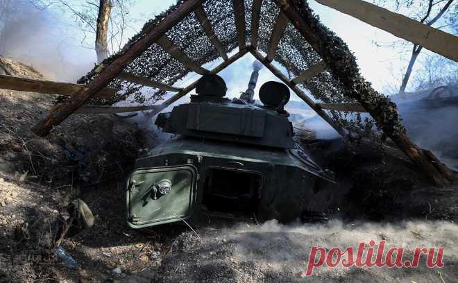 Зеленский сообщил о дефиците военной техники и сложной ситуации у ВСУ. ВСУ потребуется помощь в снаряжении накануне зимы, признал Зеленский. Он также отверг сведения о готовности Украины отказаться от претензий на утраченные территории взамен на гарантии от США и прекращение огня