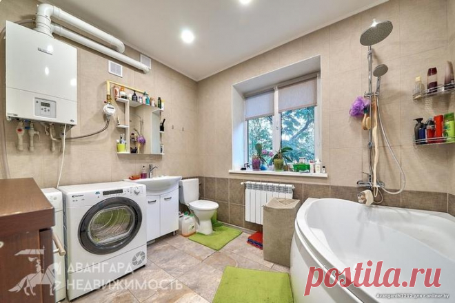 Минчане сделали в бараке «евродвушку» с огромным санузлом Если тебе достался лимон — сделай из него лимонад! Наверное, так рассудили жильцы барака на улице Минина, которым судьба преподнесла «двушку» с туалетом на улице. Вместо того чтобы ждать мессии в лице...