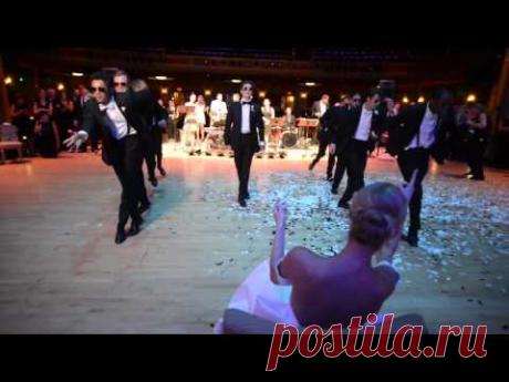 В день свадьбы жених устроил для своей невесты грандиозный сюрприз — станцевал все ее любимые песни!