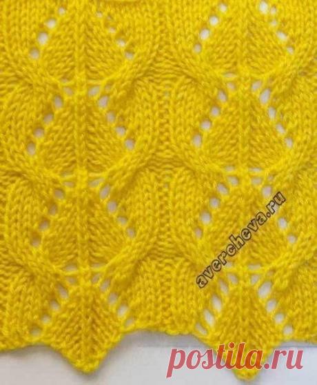 Узор

Схема узора :

В схеме указаны только лицевые ряды, в изнаночных рядах все петли вязать по рисунку. Накиды вязать изнаночными.

Раппорт узора 17 петель в ширину.В высоту повторяем с 1-го по 14 ряд.

Условные обозначения к схеме:

-изнаночная

ПУСТАЯ КЛЕТОЧКА- лицевая

накид

петли вместе лицевой, 2-я по центру (Снять две петли не провязывая как при лицевом вязании, нить за работой, провязать 3-ю петлю лицевой ,ввести левую спицу в снятые петли, накинуть их на провяза...