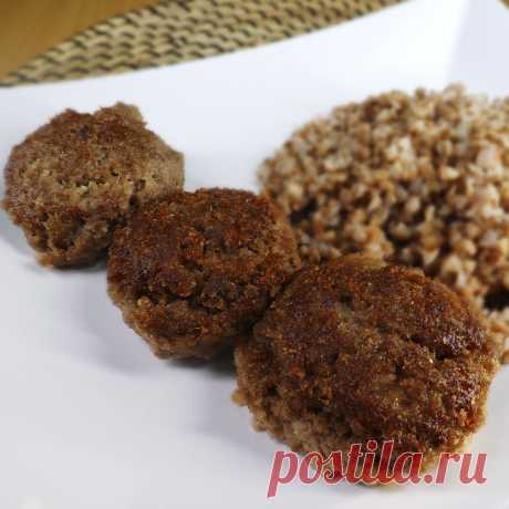 Котлеты рецепт советских поваров! Вкусные котлеты  из СССР Котлеты на сковороде любимое блюдо во многих семьях! Мы расскажем, как приготовить котлеты точно так же как готовили в советских столовых! Сочные котлеты в пошаговом рецепте. Получаются очень вкусные …